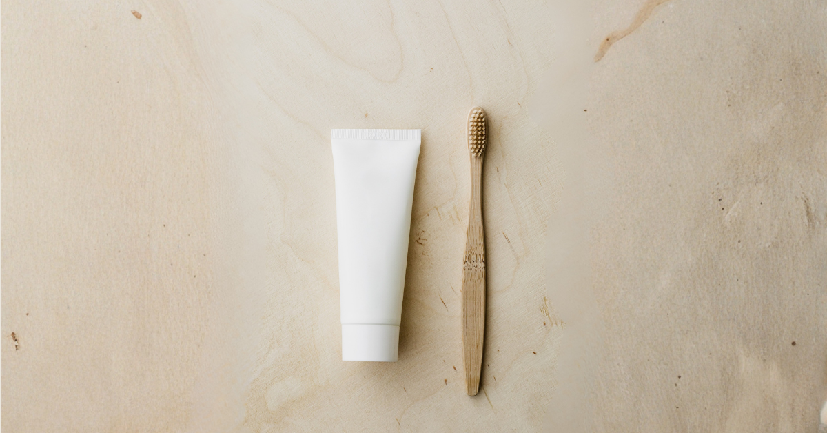 Como Escolher a Escova e a Pasta de Dentes Certas para um Sorriso Saudável